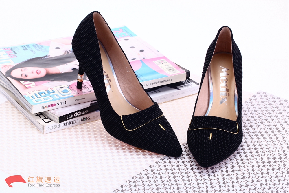 16398120718209.jpg 攝圖網_500766859_高跟鞋(企業商用)_副本.jpg