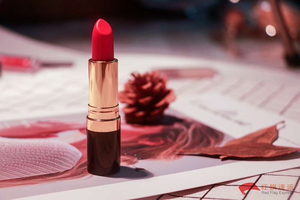 16399618387124.jpg 攝圖網_500617812_口紅(企業商用)_副本.jpg